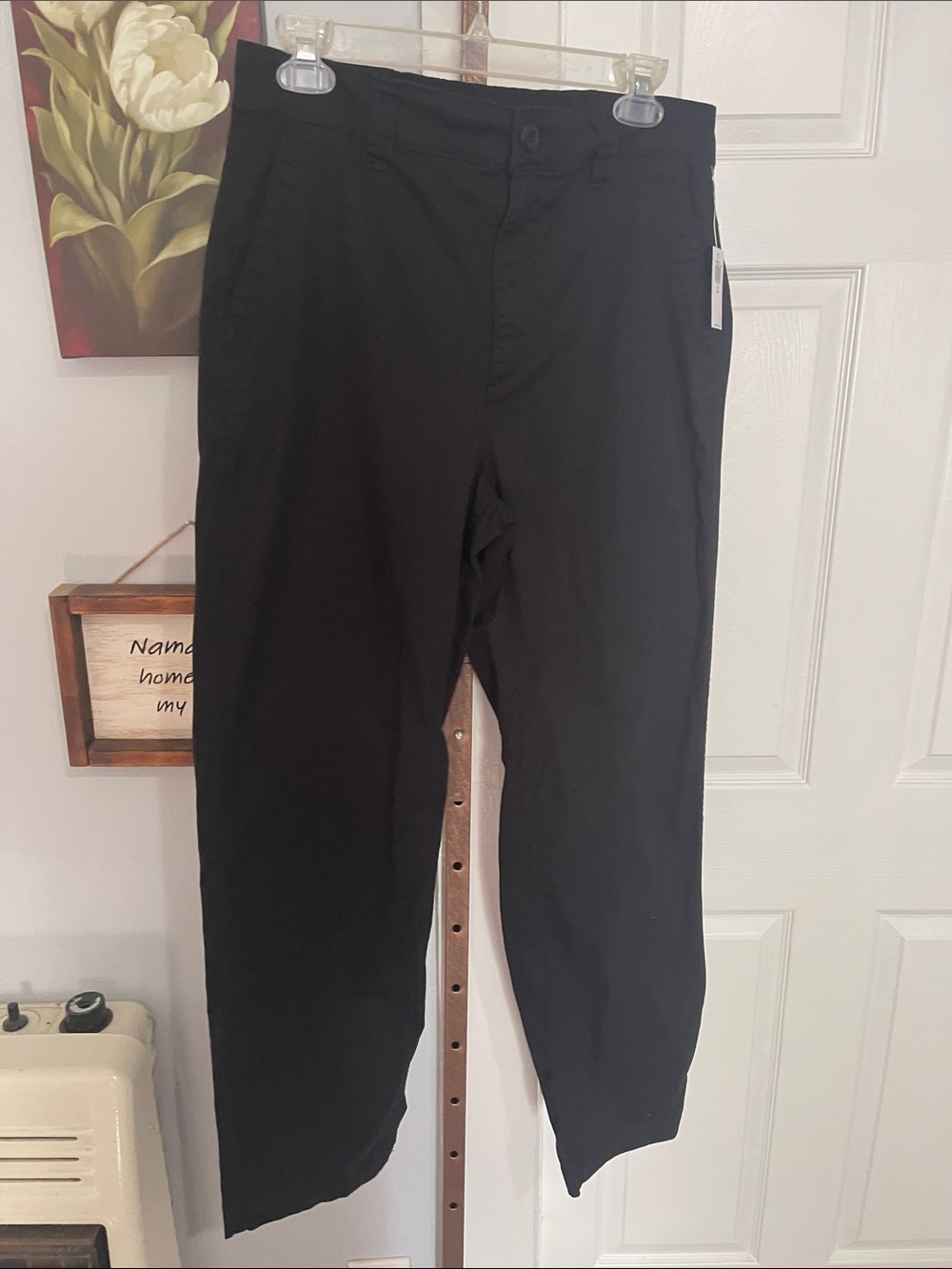 Old Navy woman’s  Black Chinos - Classic Straight Fit